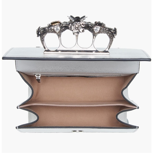 NEW🔥Alexander McQueen💥RARE💥Small Butterfly Knuckle Leather Shoulder Bag🔥 - Picture 7 of 16